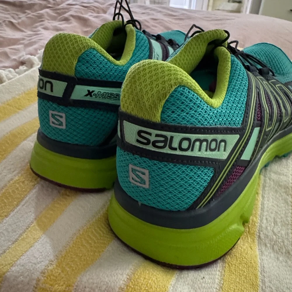 Women’s 3 Trail Running Shoes in the "Teal/Blue/Green" colorway. - Picture 5 of 10